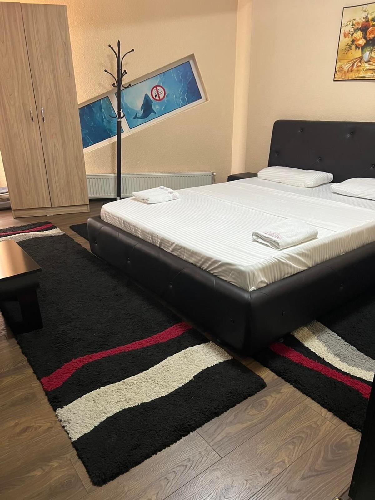 Hotelwhite Gjilan Ngoại thất bức ảnh