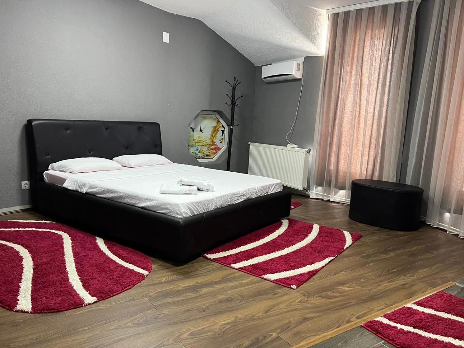 Hotelwhite Gjilan Ngoại thất bức ảnh
